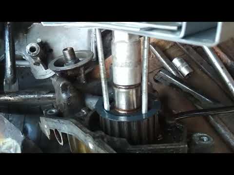 Как снять шестерёнку коленвала с двигателя Крайслер 2.4L (Волга 31105, 3110, Jeep, Dodge, Chrysler)