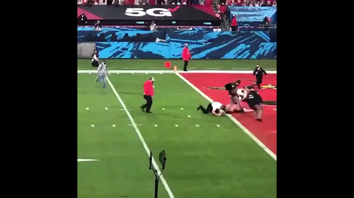 Kevin Harlan with another legendary call, this tim...
