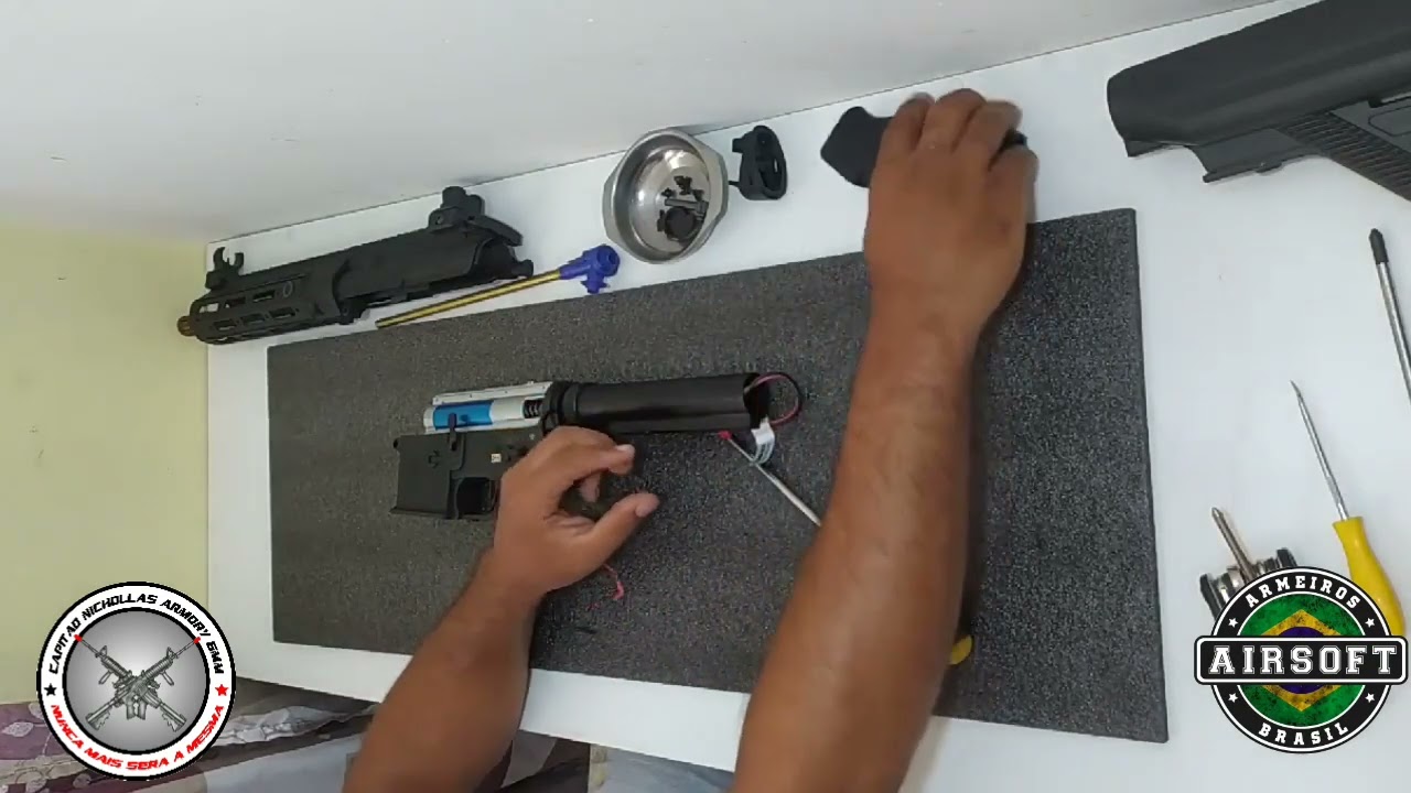 Desmontagem da Specna Arma SA-H23 EDGE 2.0
