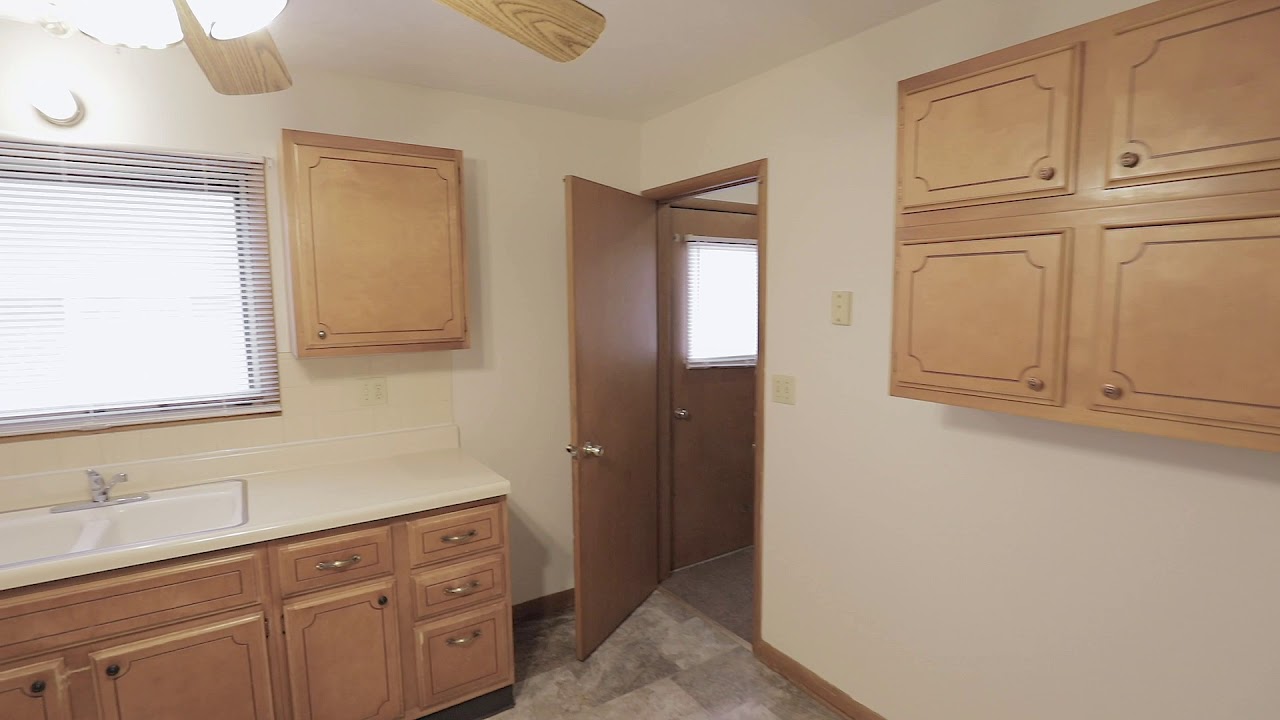 804 South 38th Street Court in Lincoln Nebraska 2BD