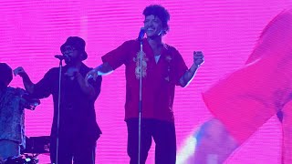 Calling All My Lovelies (Cut) + That’s What I Like - Bruno Mars in Singapore (Fancam)