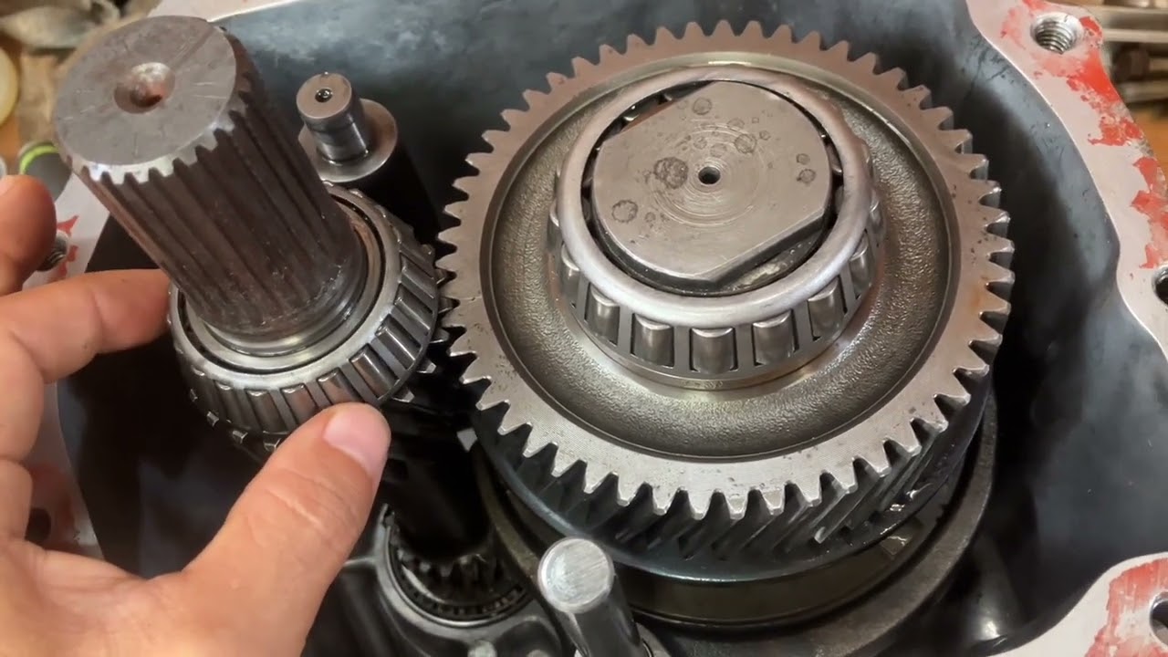 ④【アウトプットシャフトクリアランス調整】KBW20 Yanmar 4JH2-TE 