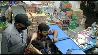 Daketi Ki Wardat In Shop CCTV Footage Lahore screenshot 3