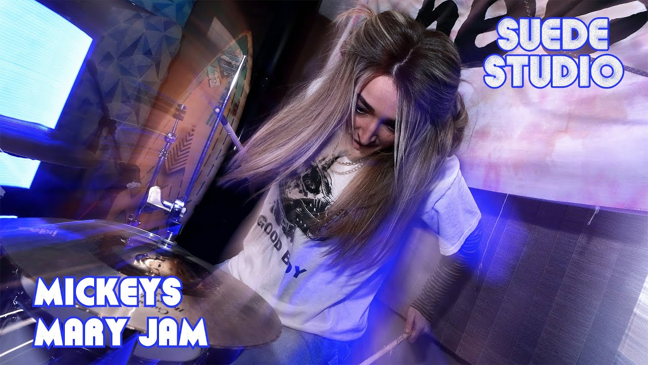 Guarda Mickeys by Mary Jam Live at Suede Studio su YouTube Guarda Mickeys by Mary Jam Live at Suede Studio su YouTube