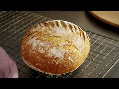 Video: Oppskrift På Brød I En Brødmaker Med Trinnvise Instruksjoner