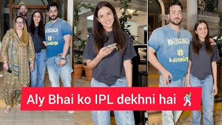 Aly goni  and Jasmin Bhasin  Bhai ko IPL dekhni hai 😍😍🕺