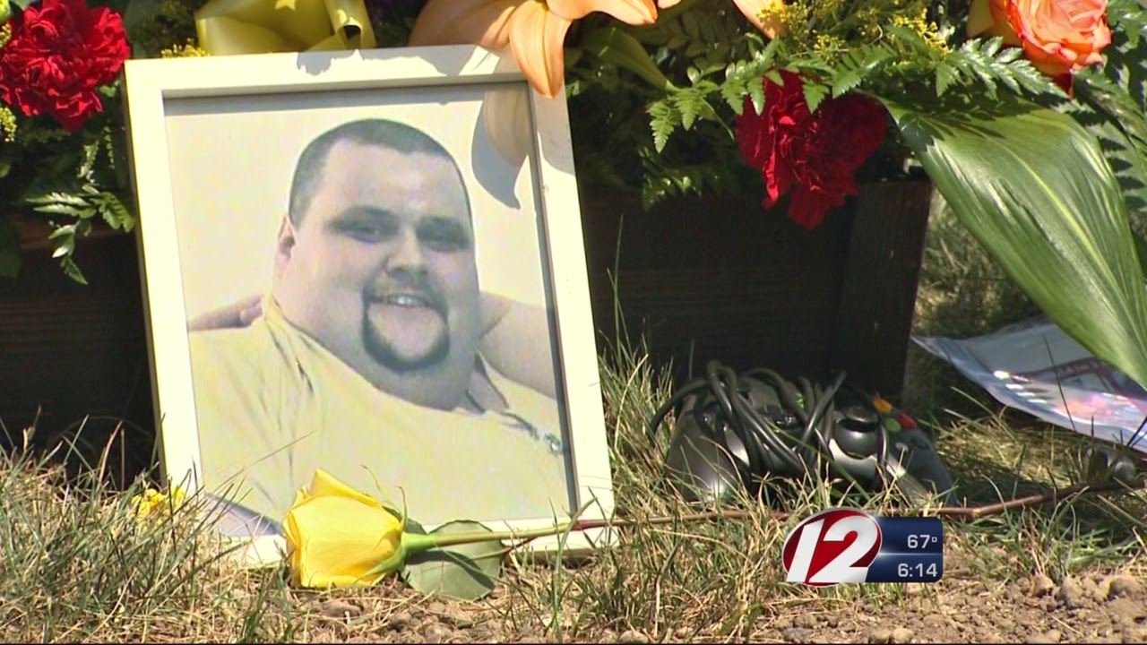 Friends Say Bob Butler Was More Than Just A 1200 Pound Man Youtube