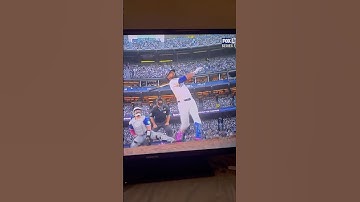 Teoscar Hernandez hits home run in game 3 2025 World Series