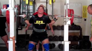 715 Squat