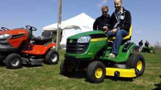 John Deere D140 Riding Mower
