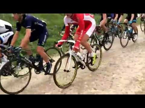 Video: Tim recce cobbles menjelang Paris-Roubaix