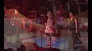 Maddy Prior (with June Tabor) - Doffing Mistress (Live) chords