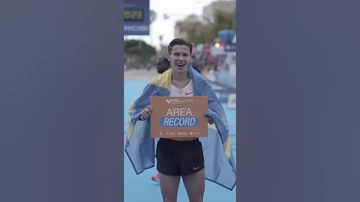 Andreas Almgren breaks the European half marathon record in Valencia