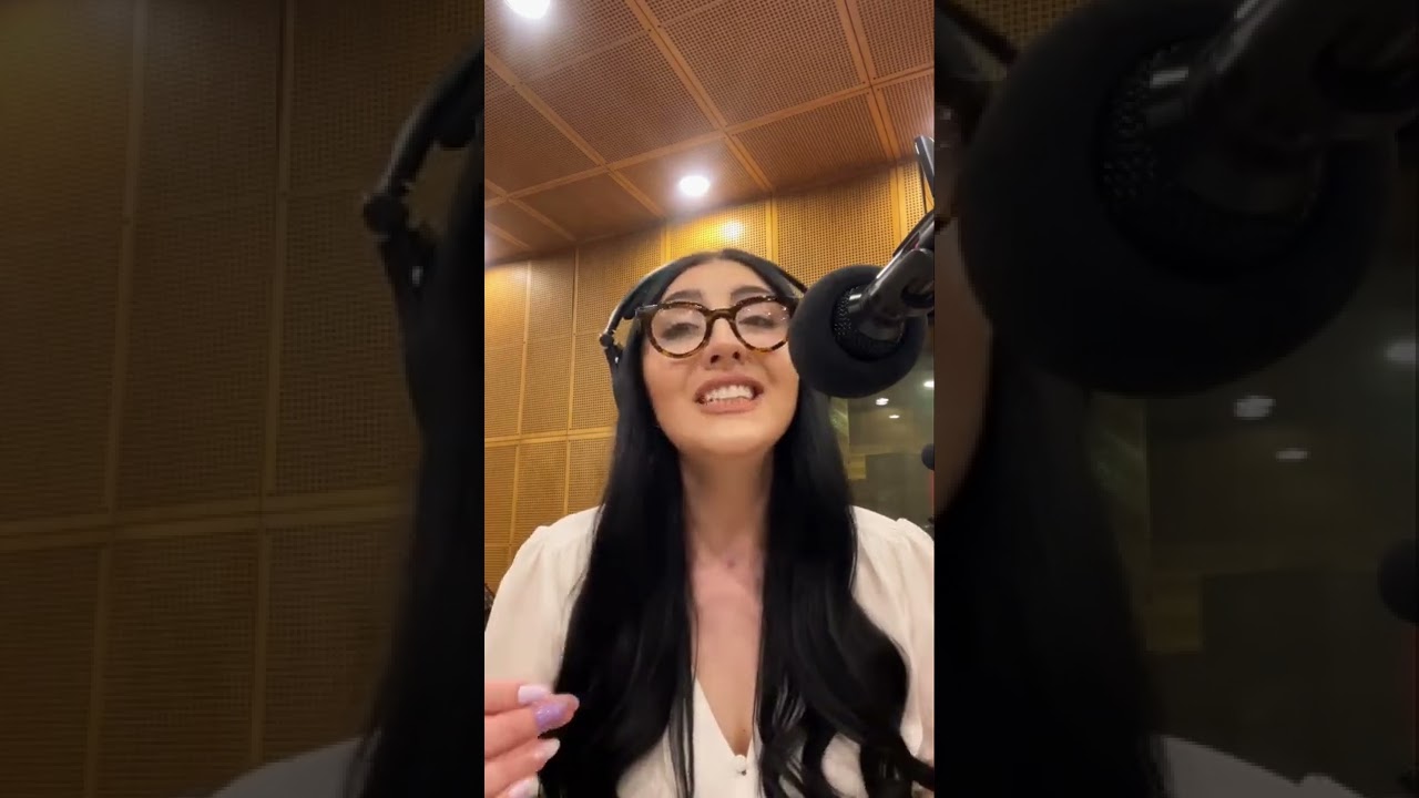 Burcu Göktürk-Bir Harbiyeli Çamlıca’da Gönlümü Çaldı