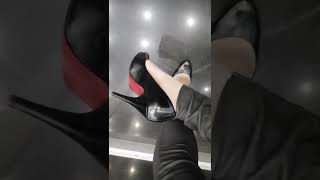 worship my sexy feet and heels