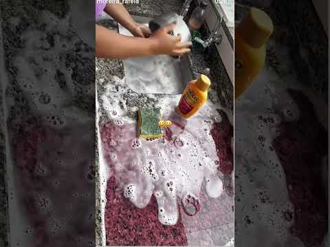 شوف واحد البنت حادكه هههههههه