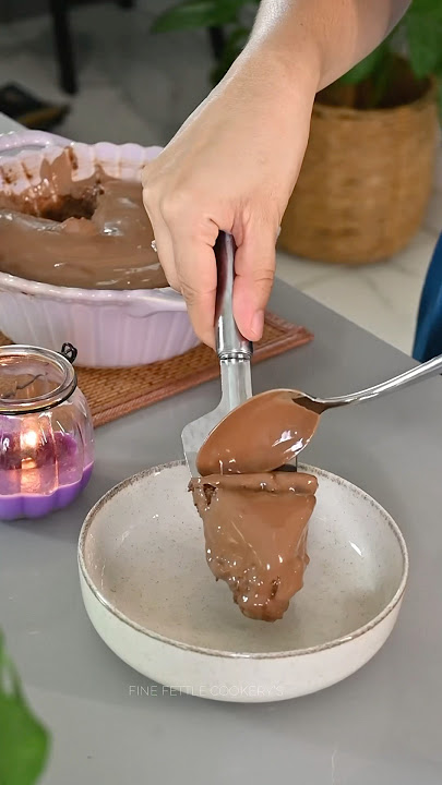 The GOoey-est Chocolate Pudding You’ll Ever Make (with Clean Ingredients!)