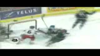 James van Riemsdyk sick between the legs goal at IIHF!