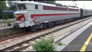 Retour De La Cc40110 Du Mfpn En Tête Du Train La Fleur De Picardie En Gare De Chantilly-Gouvieux.