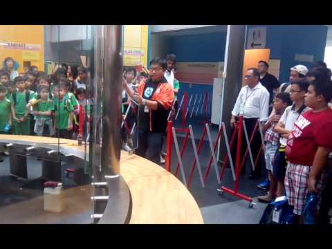 Fire tornado experiment @ Singapore Science Centre (SCC)