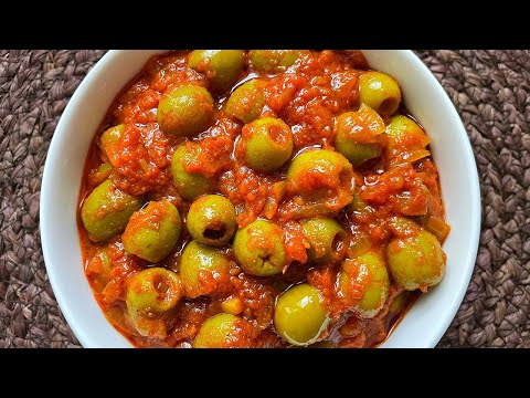 זיתים מרוקאים מבושלים ברוטב פיקנטי - סלט לשבת או תוספת לארוחה על אורז לבן