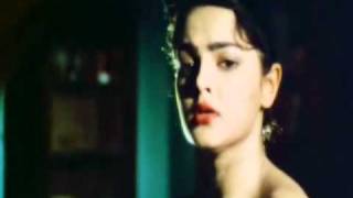 Mamta Kulkarni Topless Scene - Karan Arjun (1995)