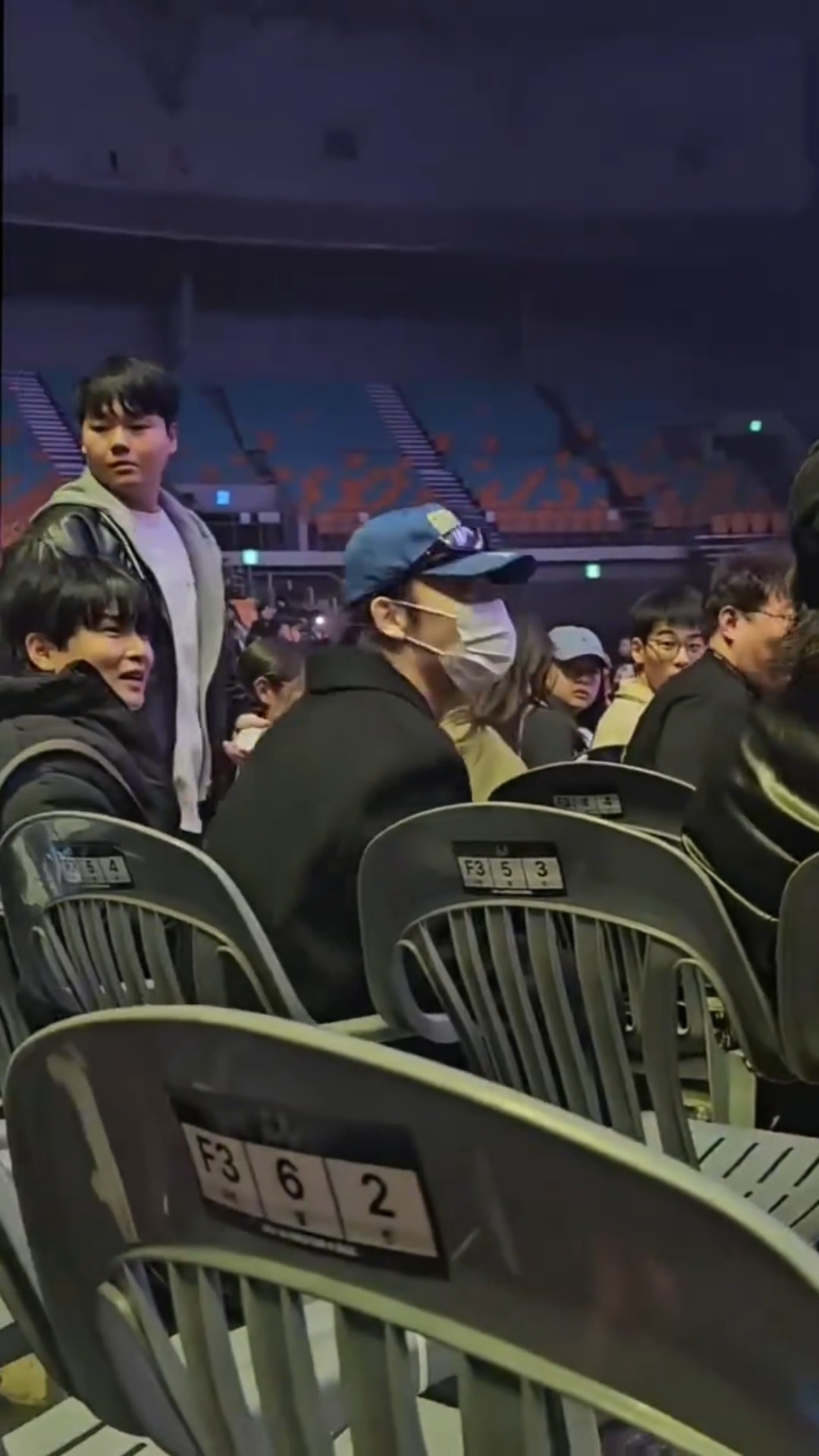 Super Junior Donghae & Ryeowook come to GIdle Concert tonight