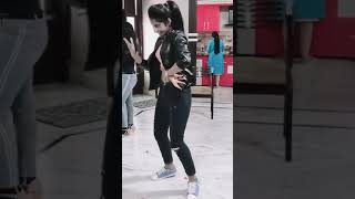 Dhol jageero da Punjabi girl dance...