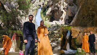 Download Lagu Een klein tentje bij de waterval | Het romantische leven van Maryam en Agha Hassan in de ongerepte n MP3 Download Lagu Een klein tentje bij de waterval | Het romantische leven van Maryam en Agha Hassan in de ongerepte n MP3