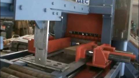 Automatic splitting machine for production of cubes MEC