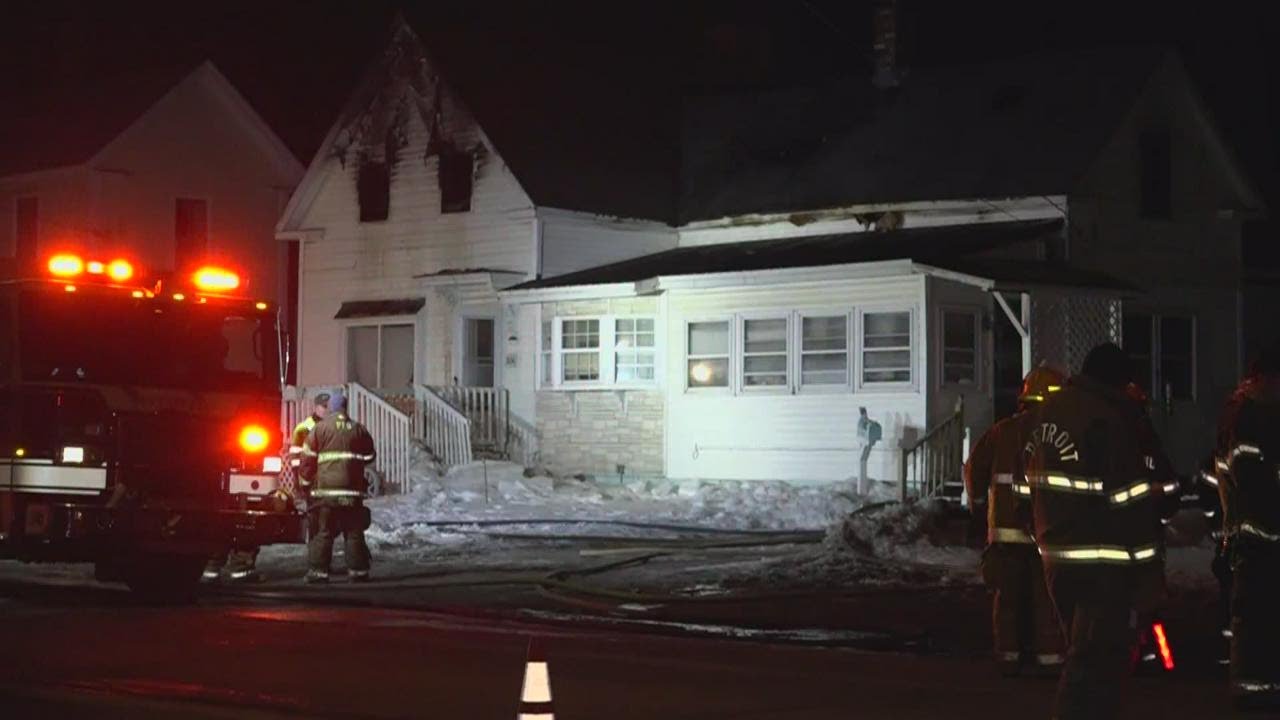 Man burned as 6 people escape house fire in Pittsfield - YouTube