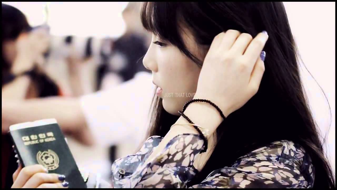 Taeyon and baekhyun moonlight