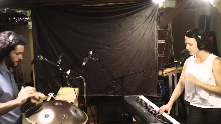Dante + Angela Sheik: "Whicchu" (Looping Hang Drum...