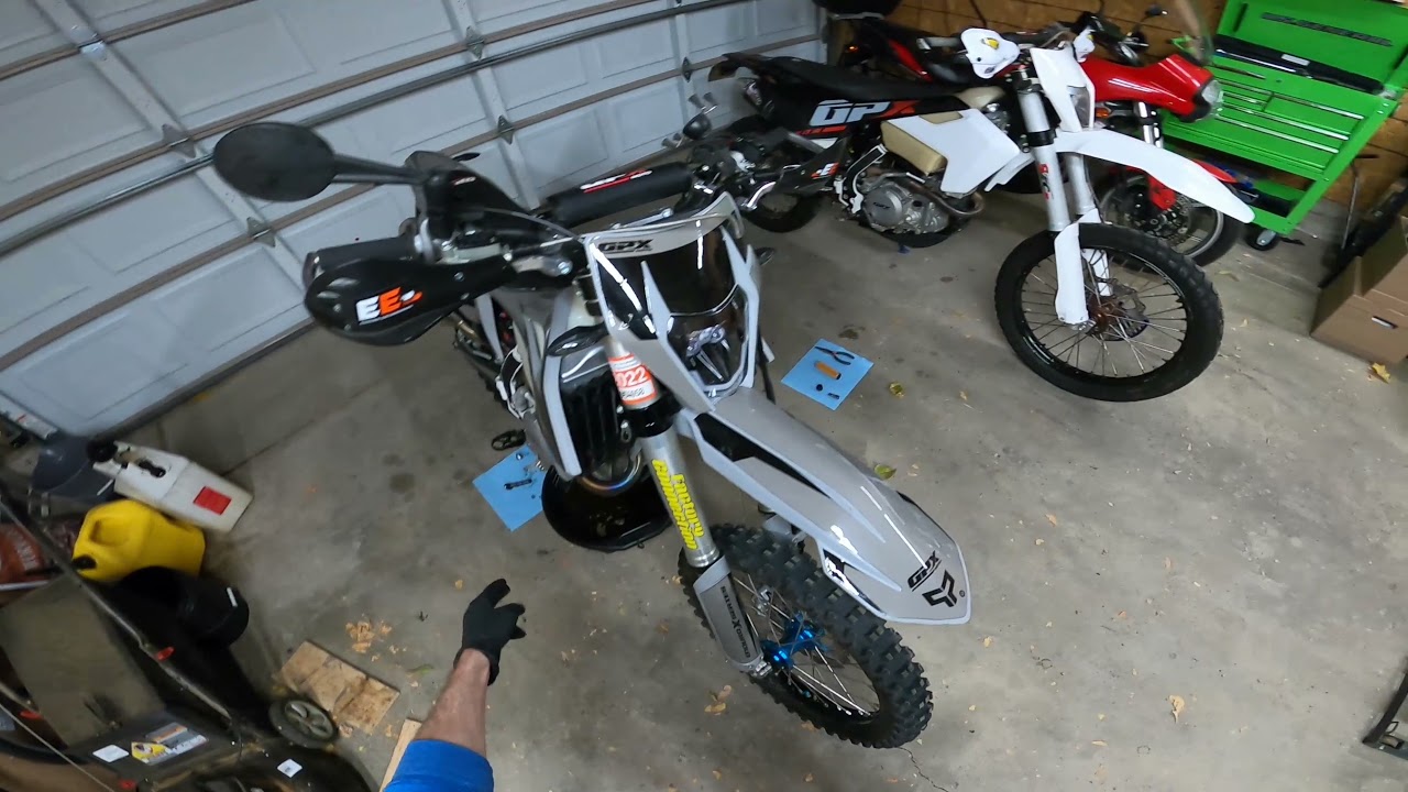 2022 GPX FSE300R Oil Change