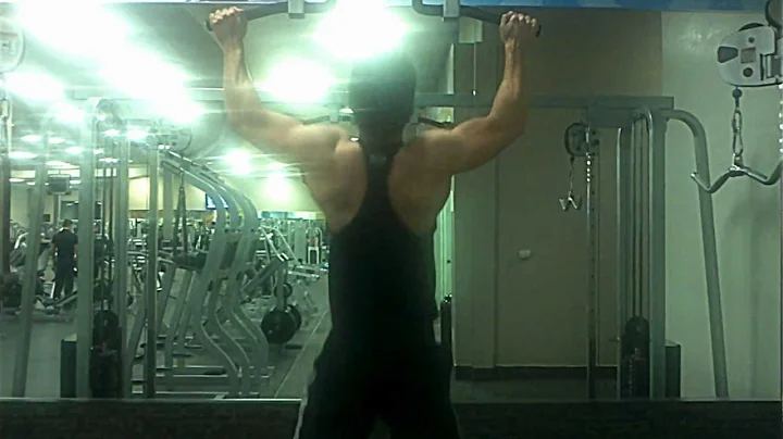 Aaron Randall: Wide grip pullups