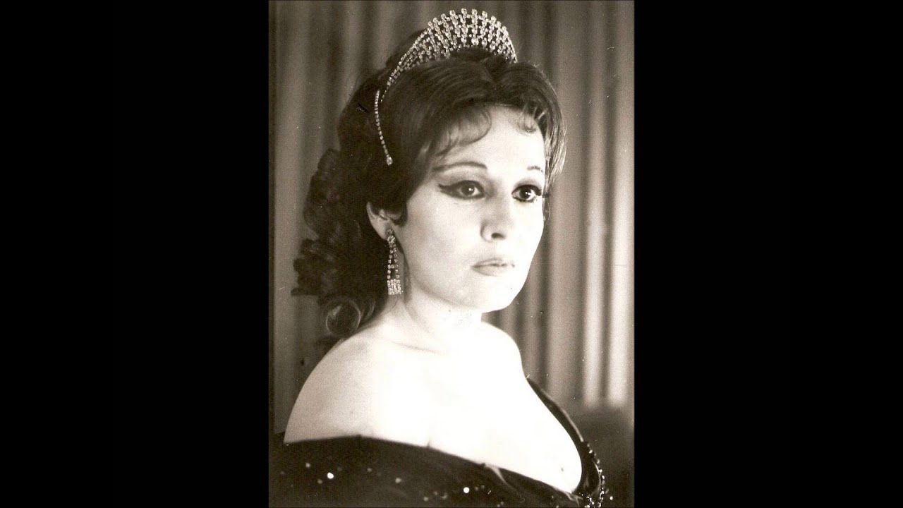 Verdi: La traviata - È strano!... è strano!... (Márta Szűcs)