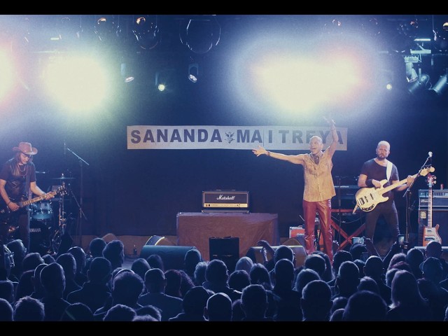 Sananda Maitreya - Losing Becomes Too Easy + Holding On To You (Live)