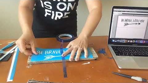 How to Make a Vinyl Stencil for Painted Wood Sign with Silhouette CAMEO