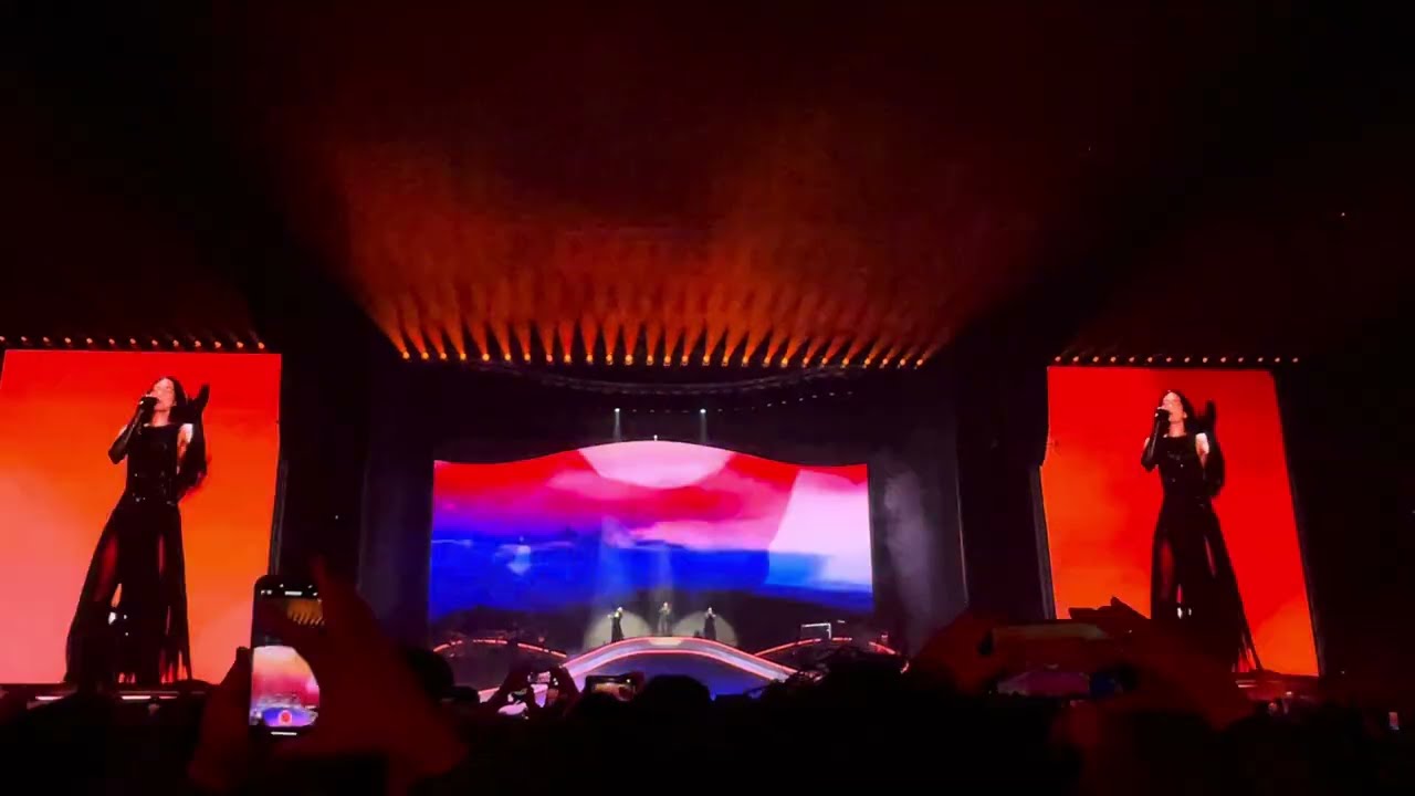 Dua Lipa - Falling Forever (Live at River Plate, Buenos Aires, Argentina) 07/11/25