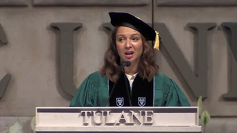 Maya Rudolph Channels Beyonce, Oprah During Hilarious Commencement Speech