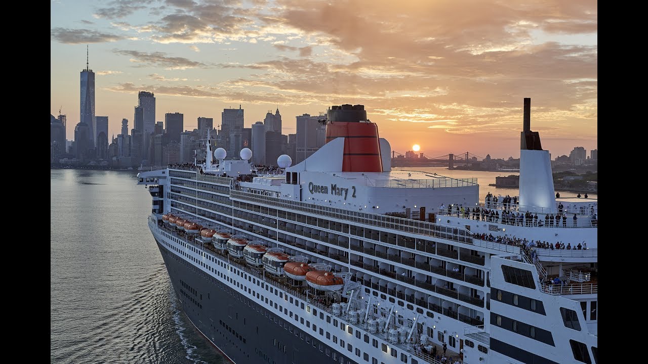 The Bridge Arrivée du Queen Mary 2 à New York YouTube