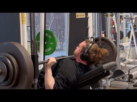 Incline Smith Machine Bench Press (Technique & Setup)