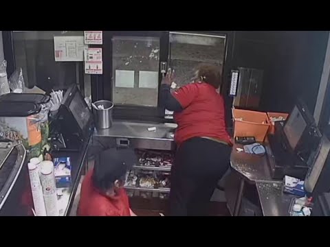 VIDEO: Florida family shot at by Jack in The Box worker near Bush Airport