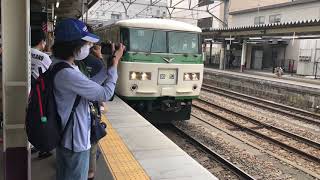 185系甲府駅発車