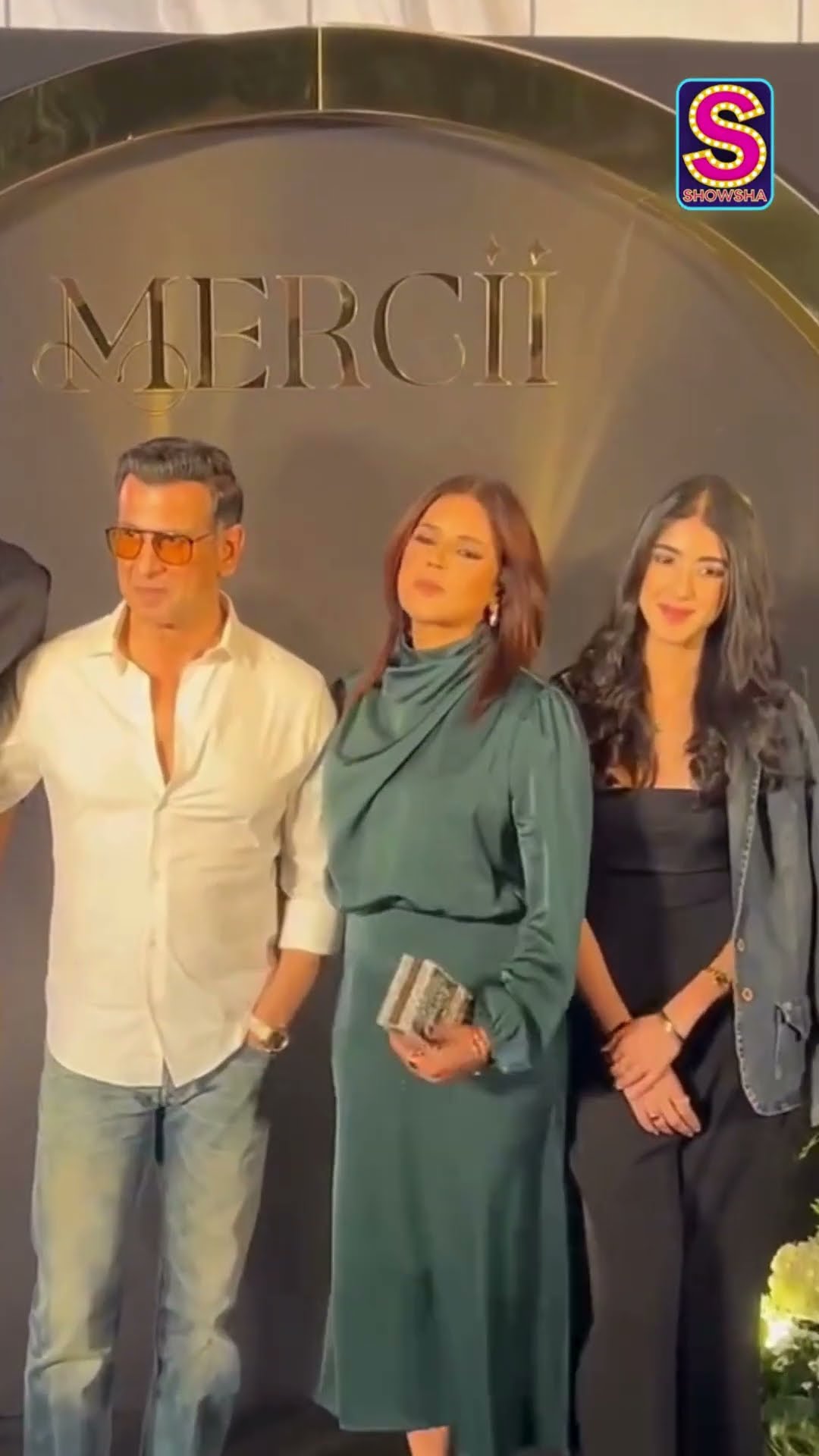 Ronit Roy With His Beautiful Family at the launch of Merch in Mumbai | News18 | N18S
