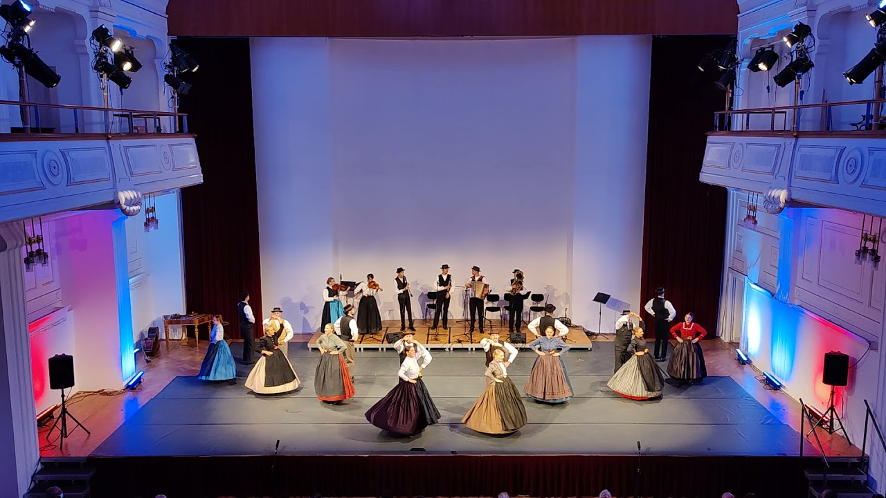 AFS Študent KLOBUK NA GLAVCO DJATI DEKLE ZAPELJATI