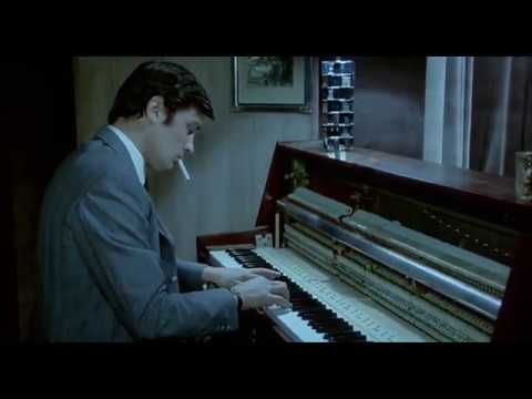 Un Flic (1972) - Delon at the piano