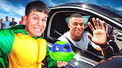 FUI A CONOCER A MBAPPE DISFRAZADO DE TORTUGA NINJA..