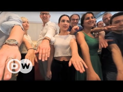 Berlin Start-ups in 360°: Friendsurance | DW English