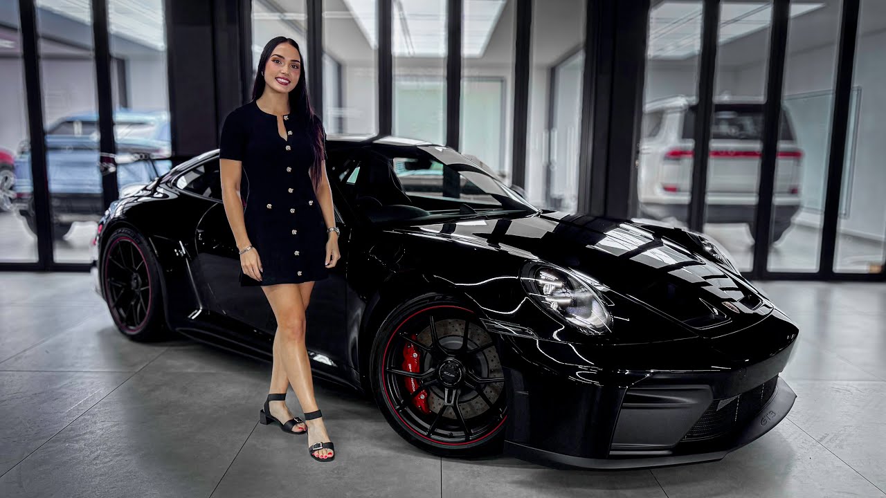 На Porsche 911 992.2 GT3 наносят защитную пленку PPF и покрытие Gyeon.